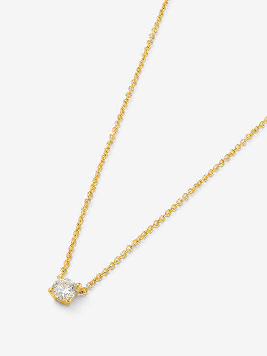 Colgante solitario de oro amarillo de 18K con diamante en talla brillante de 0,15 cts