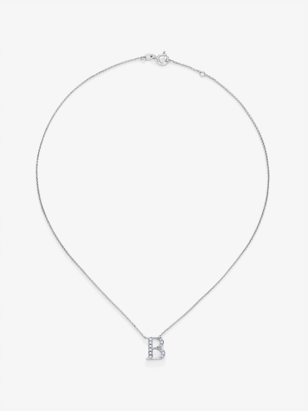 Colgante cadena con inicial de oro blanco de 18K y diamantes