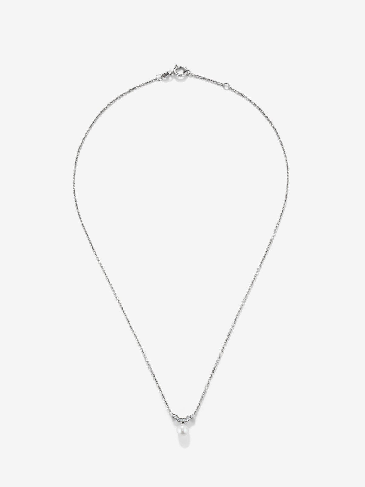 Colgante cadena de oro blanco de 18k con perla Akoya y diamantes