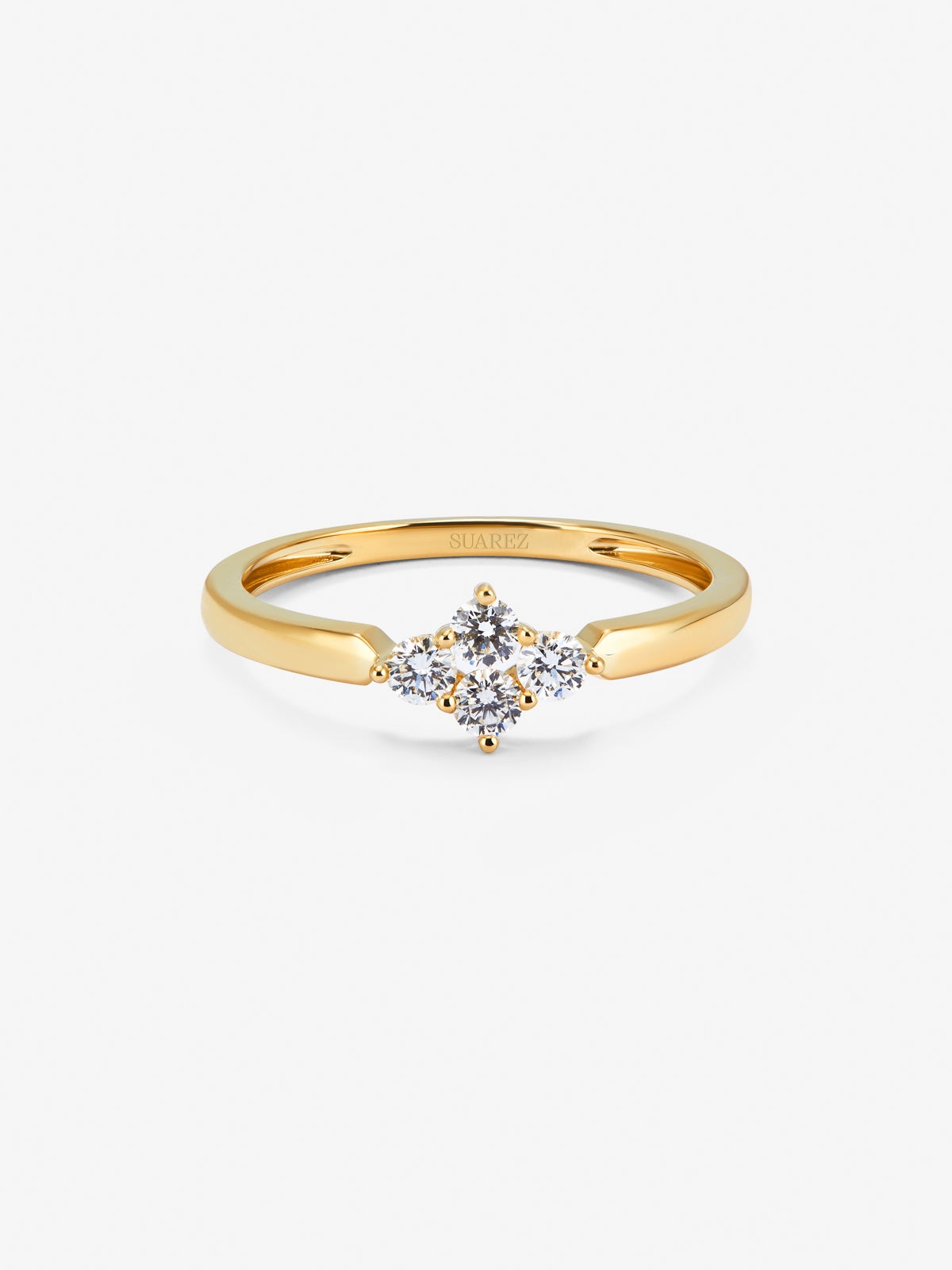 Anillo de oro amarillo de 18K con 4 diamantes en talla brillante con un total de 0,25 cts