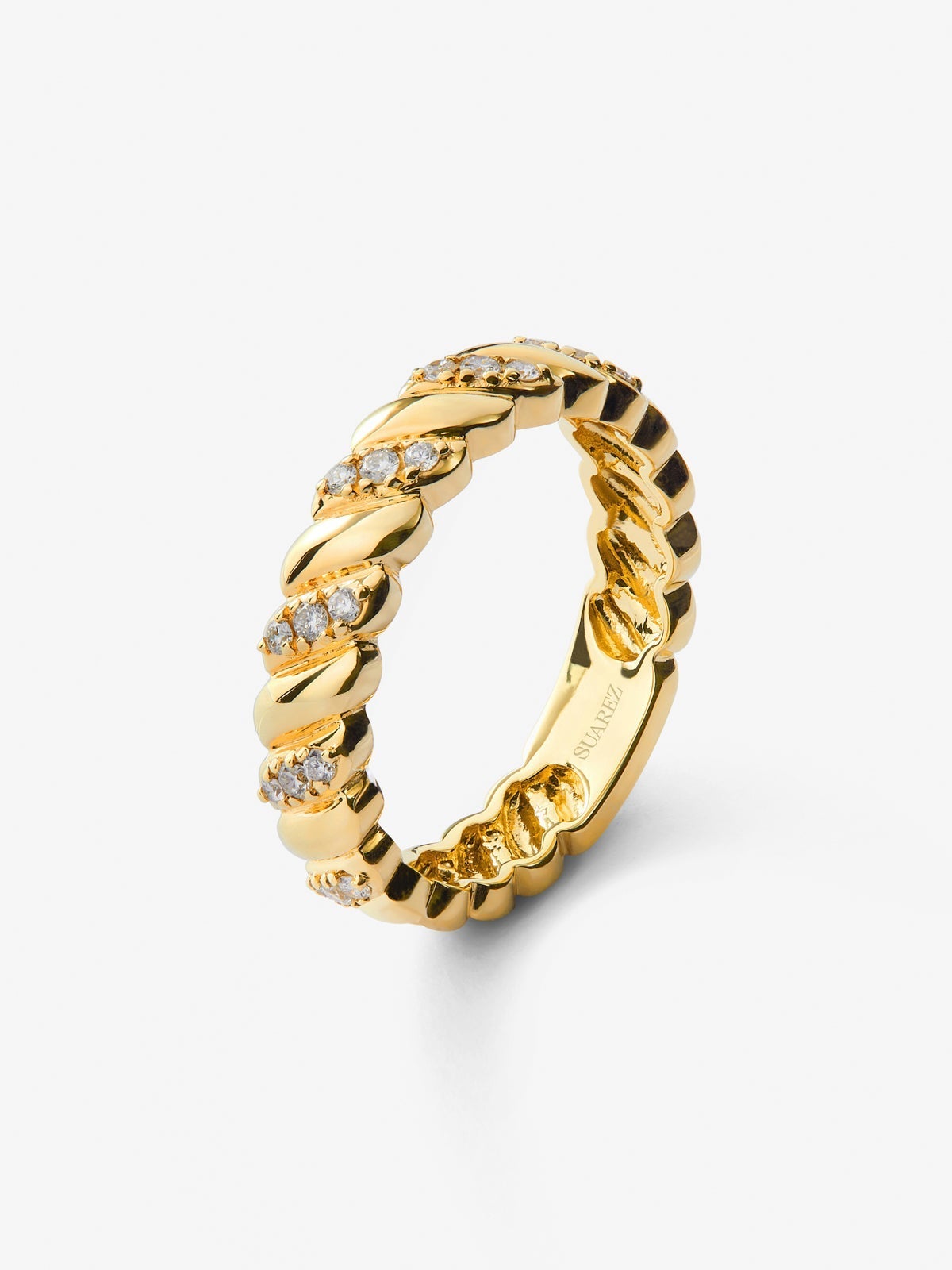 Anillo de oro amarillo de 18K con diamantes blancos en talla brillante de 0,18 cts