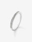 Media alianza de oro blanco de 18K con 24 diamantes en talla brillante con un total de 0,12 cts
