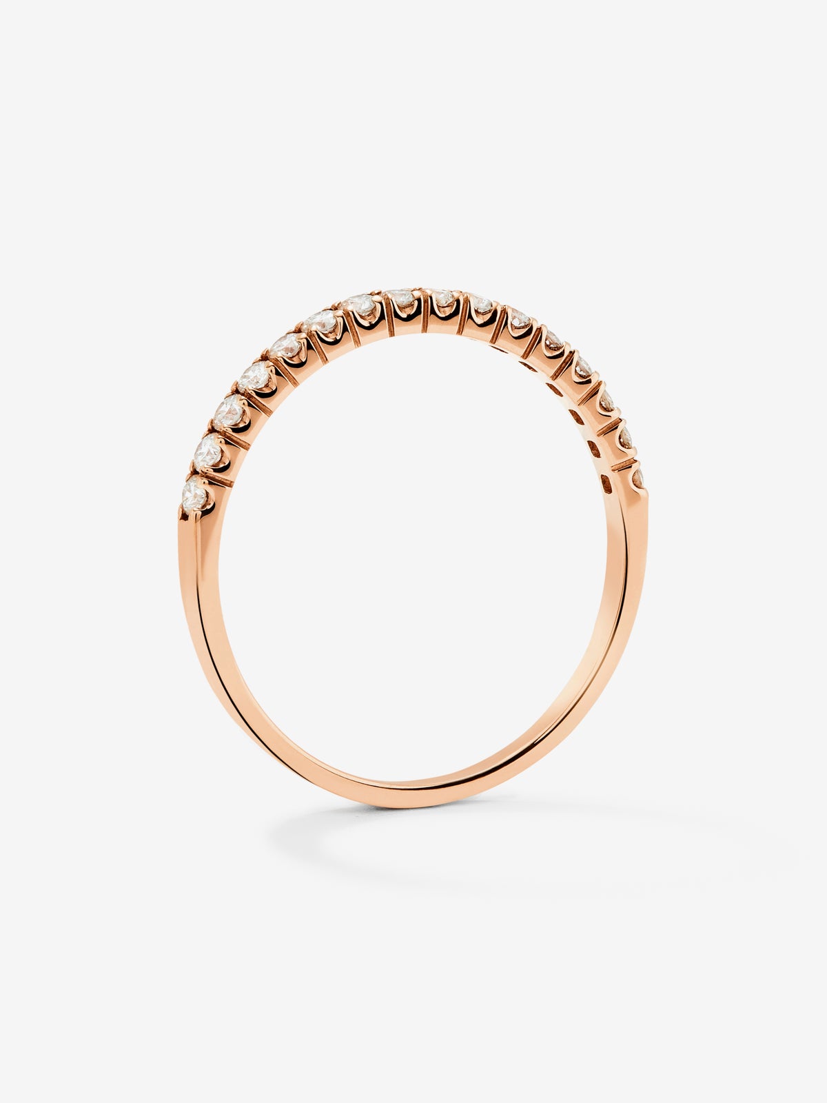 Media alianza de oro rosa de 18K con 13 diamantes en talla brillante con un total de 0,39 cts