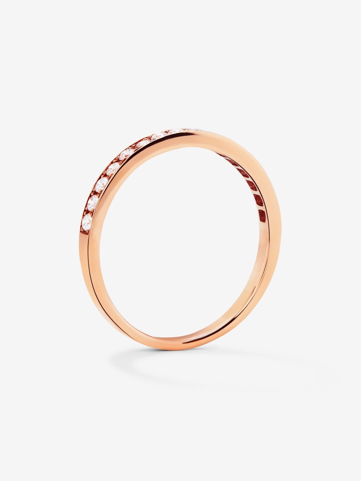 Media alianza de oro rosa de 18K con 16 diamantes en talla brillante con un total de 0,23 cts