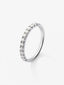 Media alianza de oro blanco de 18K con 13 diamantes en talla brillante con un total de 0,37 cts