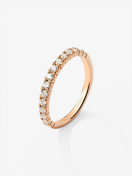 Media alianza de oro rosa de 18K con 15 diamantes en talla brillante con un total de 0,3 cts