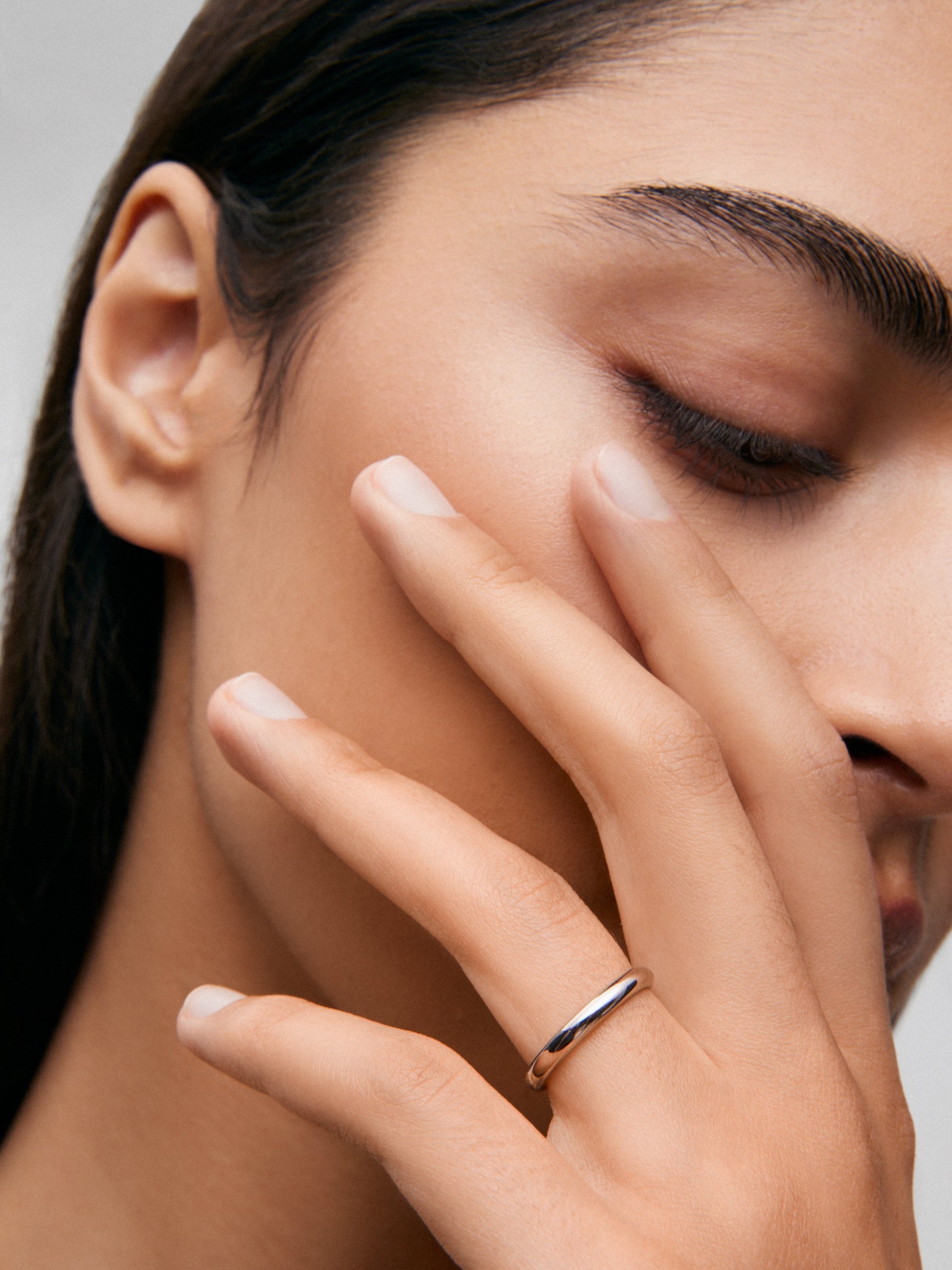 Alianza de boda de oro blanco de 18K