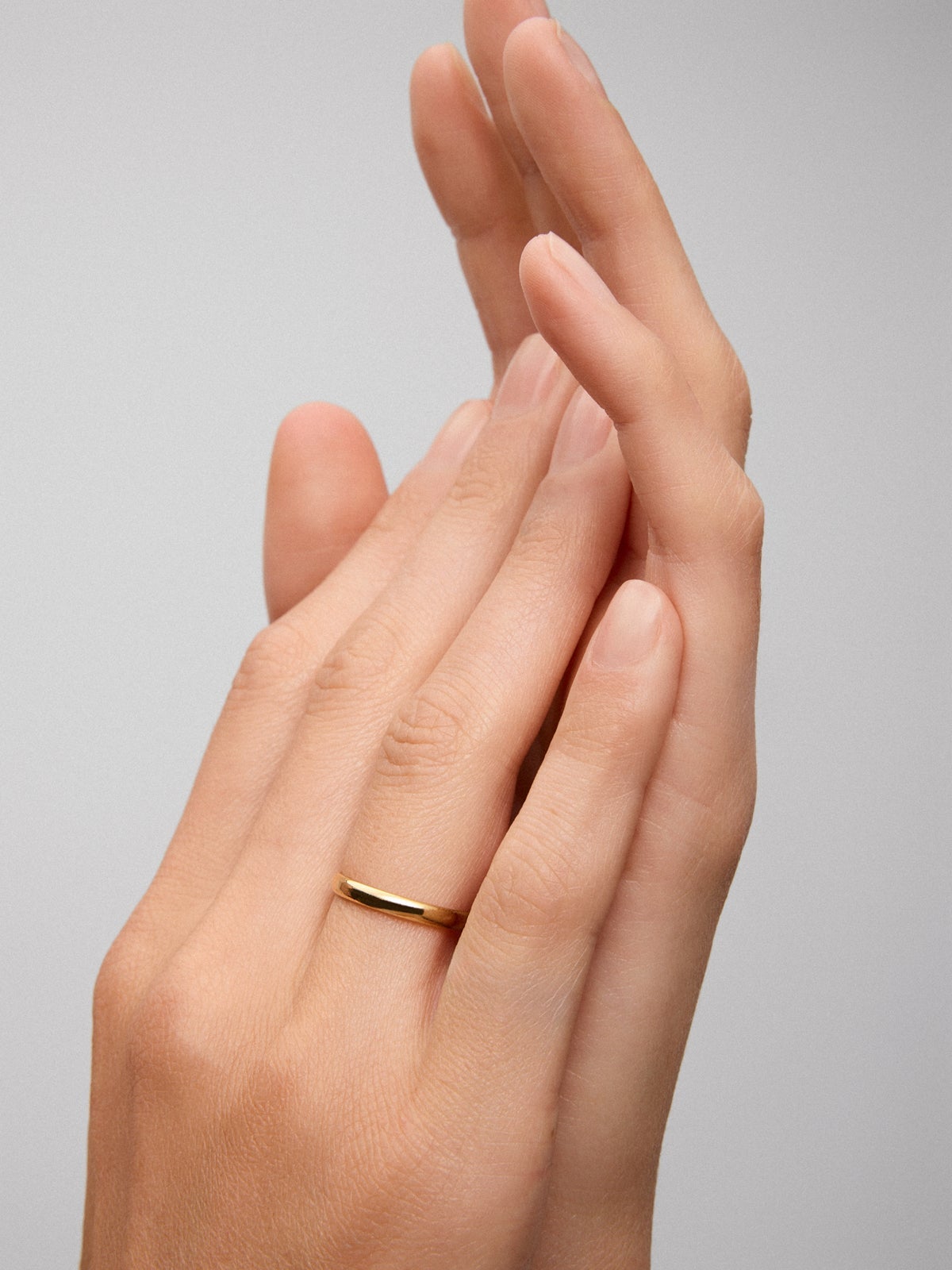 Alianza de boda de oro amarillo de 18K