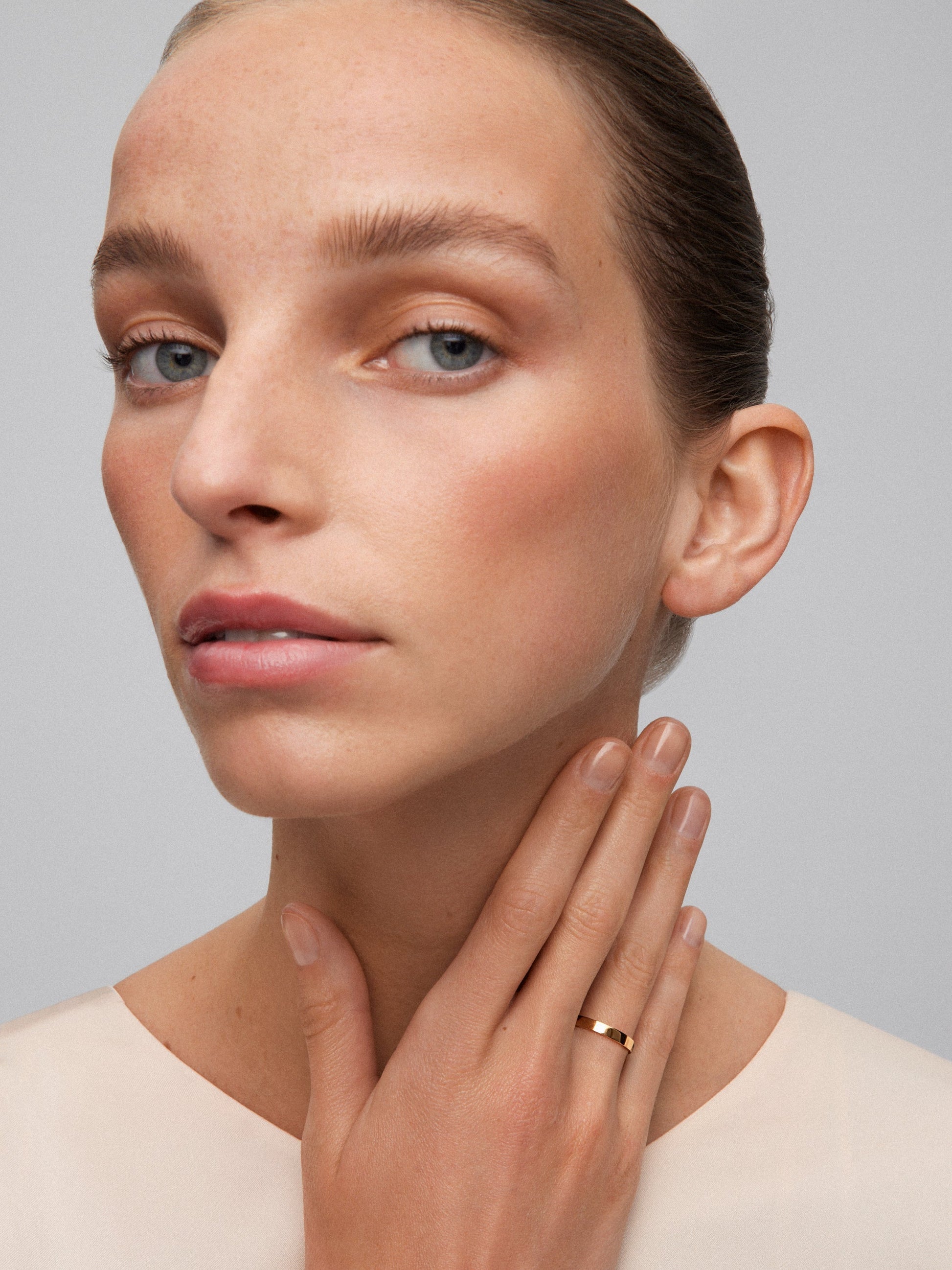 Alianza de boda de oro rosa de 18K