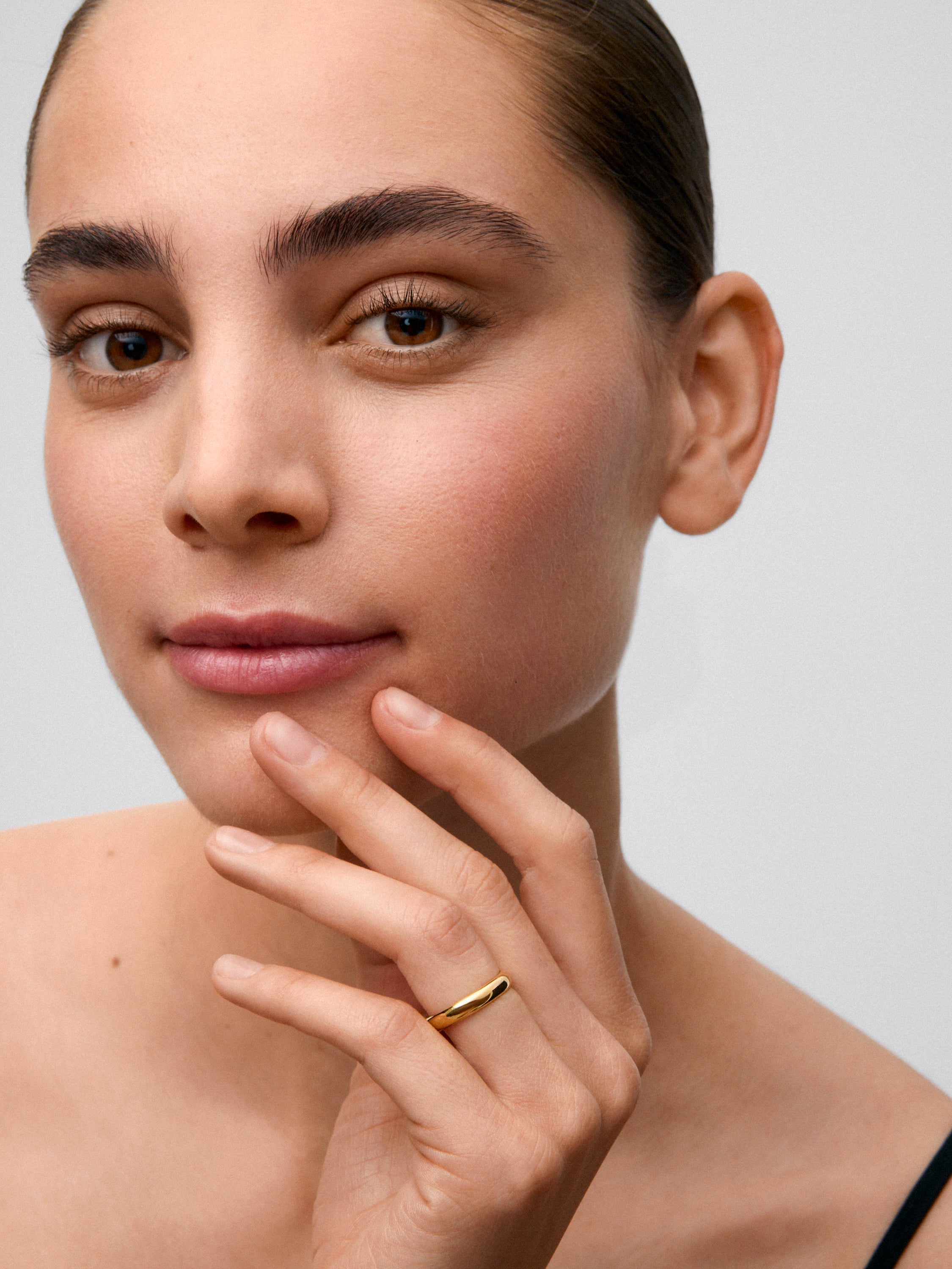 Alianza de boda de oro amarillo de 18K