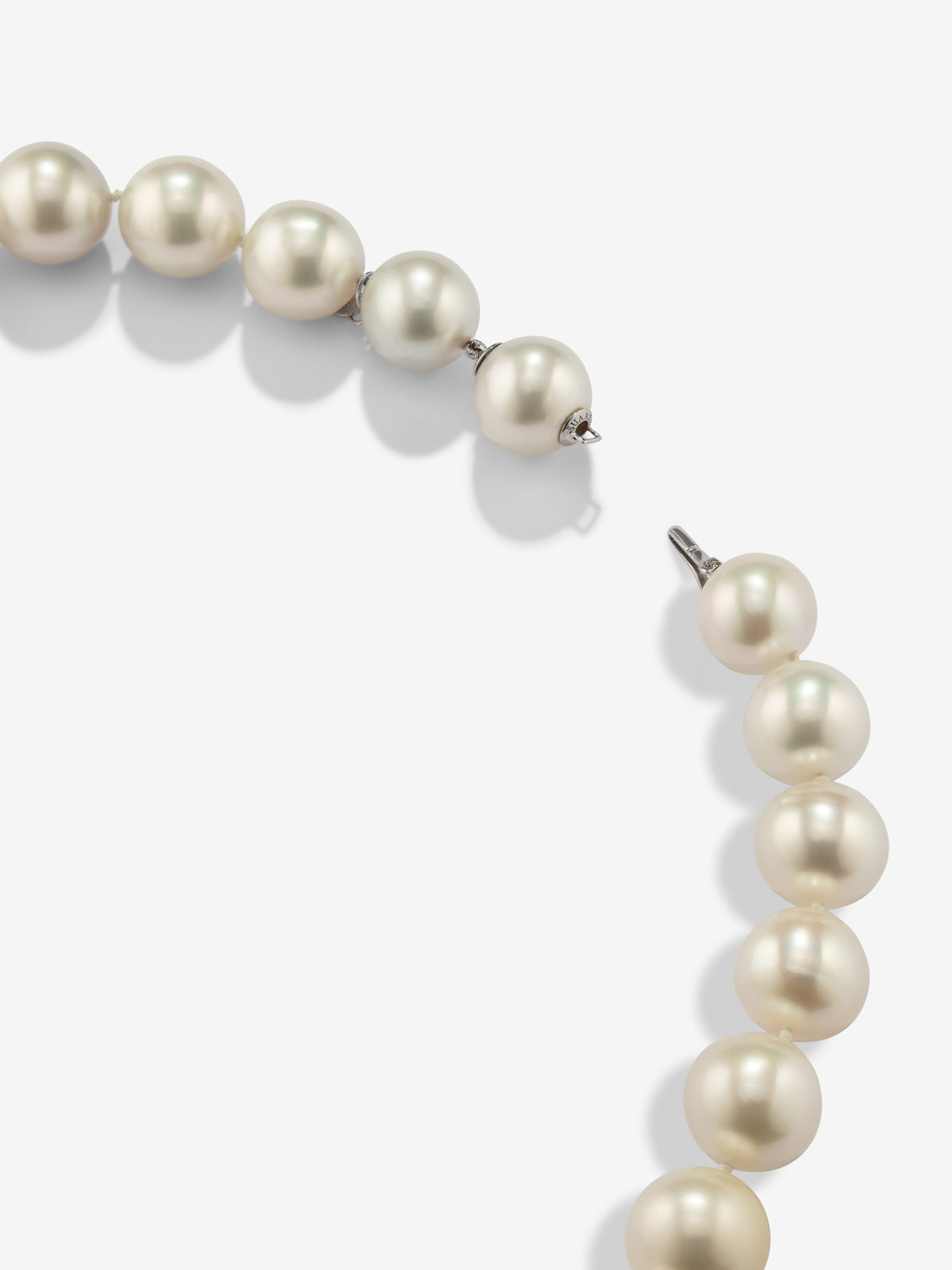Australian pearl pendant with hidden 18kt gold closure