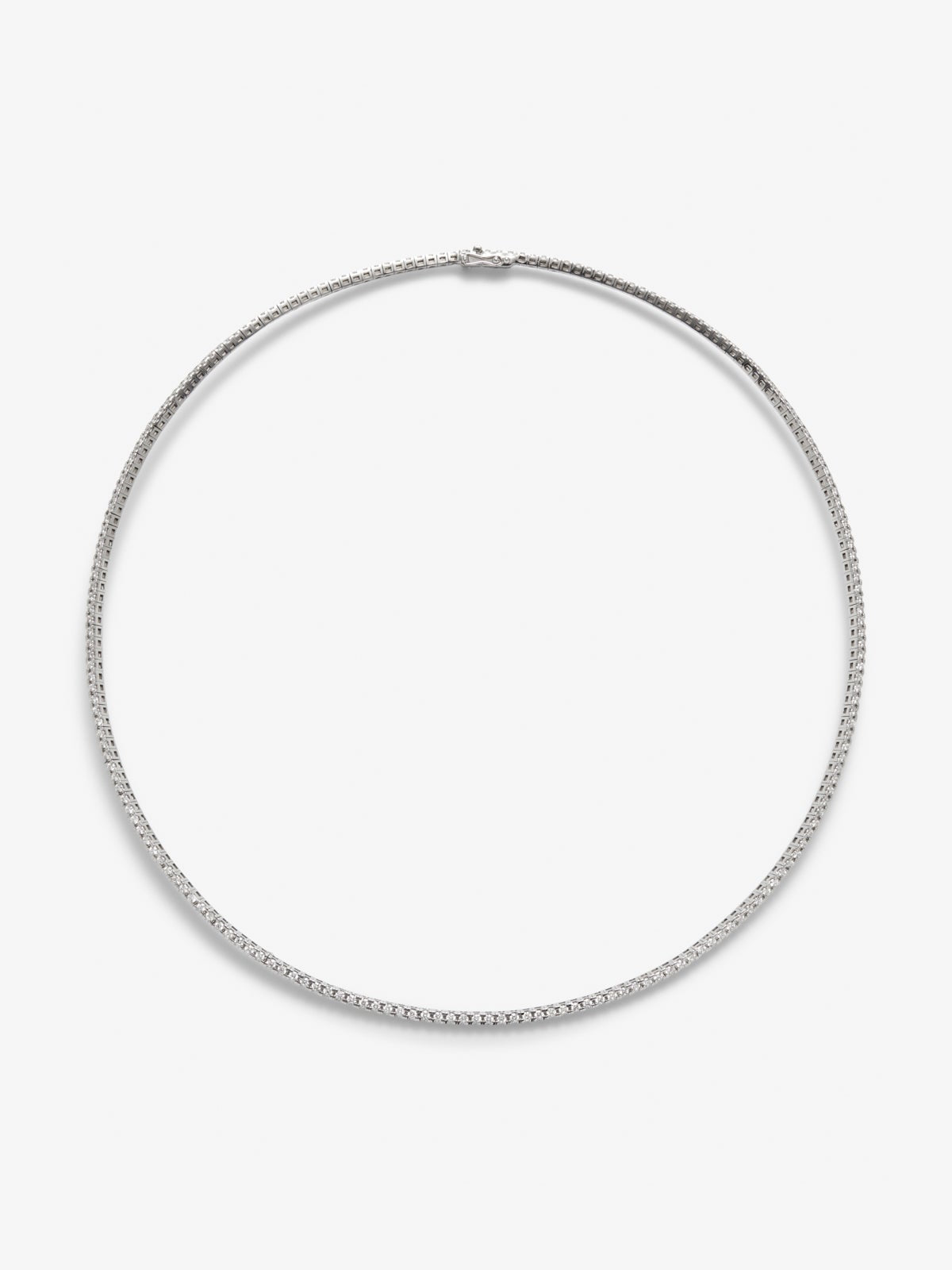 Collar rivière de oro blanco de 18K con 207 diamantes en talla brillante con un total de 3,06 cts