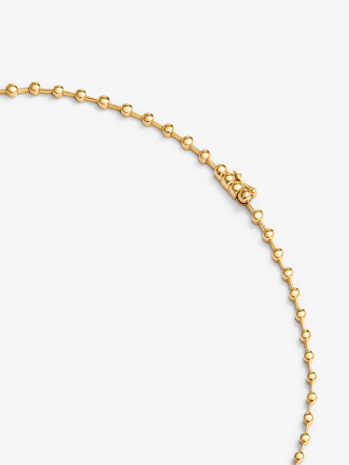 Collar de oro amarillo de 18K con 39 diamantes en talla brillante con un total de 2 cts