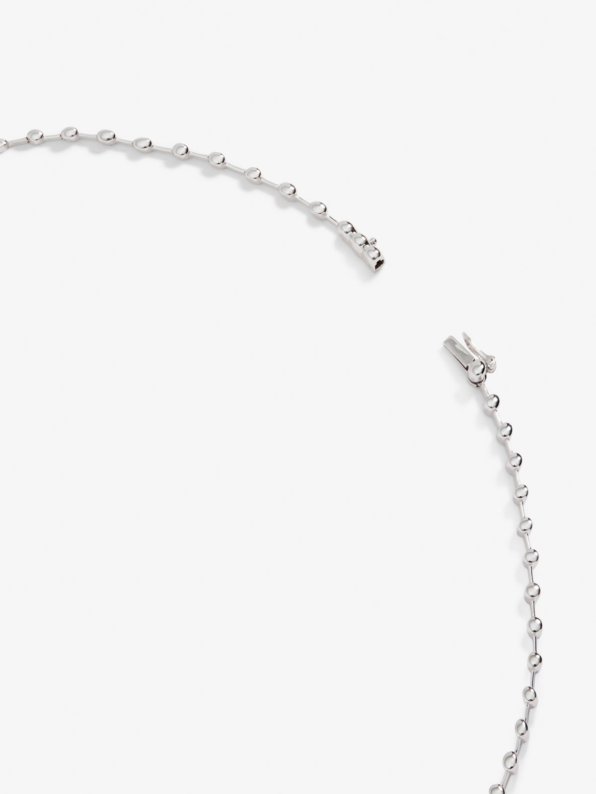 Collar de oro blanco de 18K con diamantes blancos en talla brillante de 2,03 cts