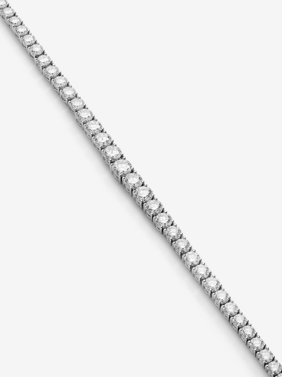 Collar rivière de Alta Joyería en oro blanco de 18K y diamantes