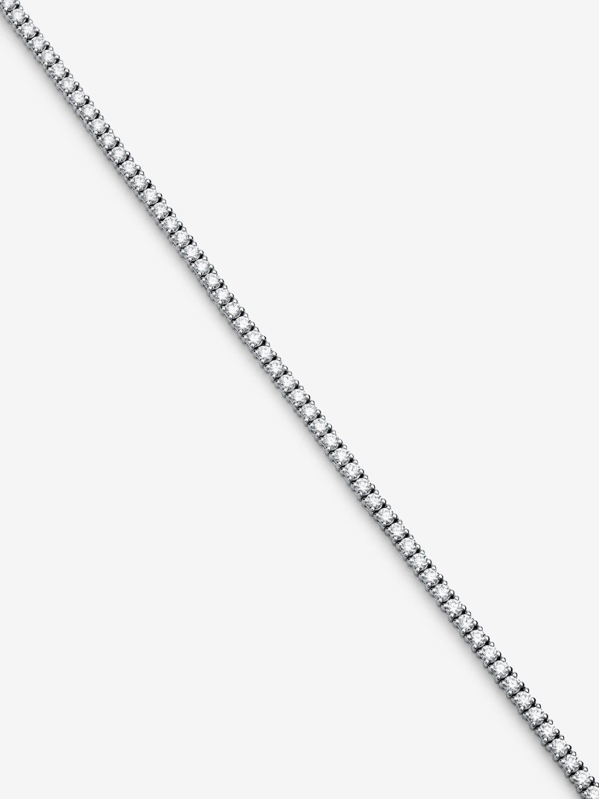 Colgante rivière de oro blanco de 18K con diamantes en talla brillante con un total de 6,25 cts