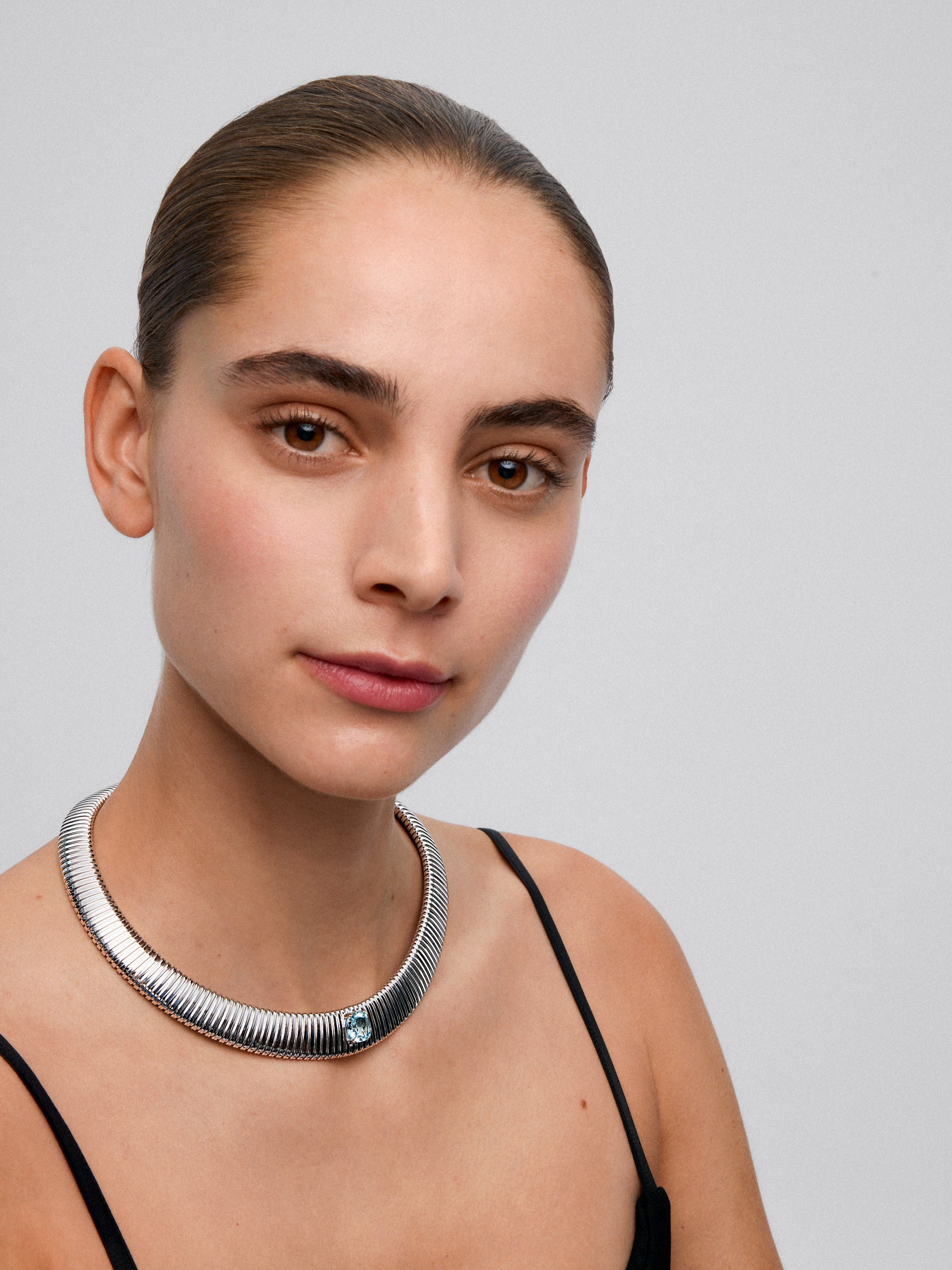 Collar tubogas de plata 925 con topacio azul Sky