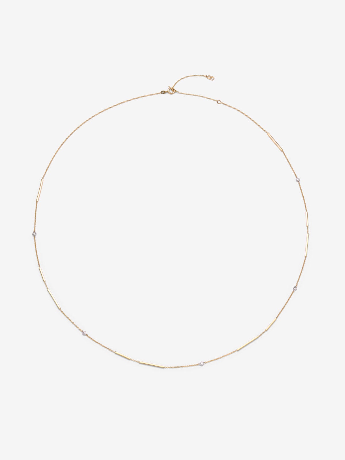 Collar de oro amarillo de 18K con 5 diamantes en talla brillante con un total de 0,17 cts