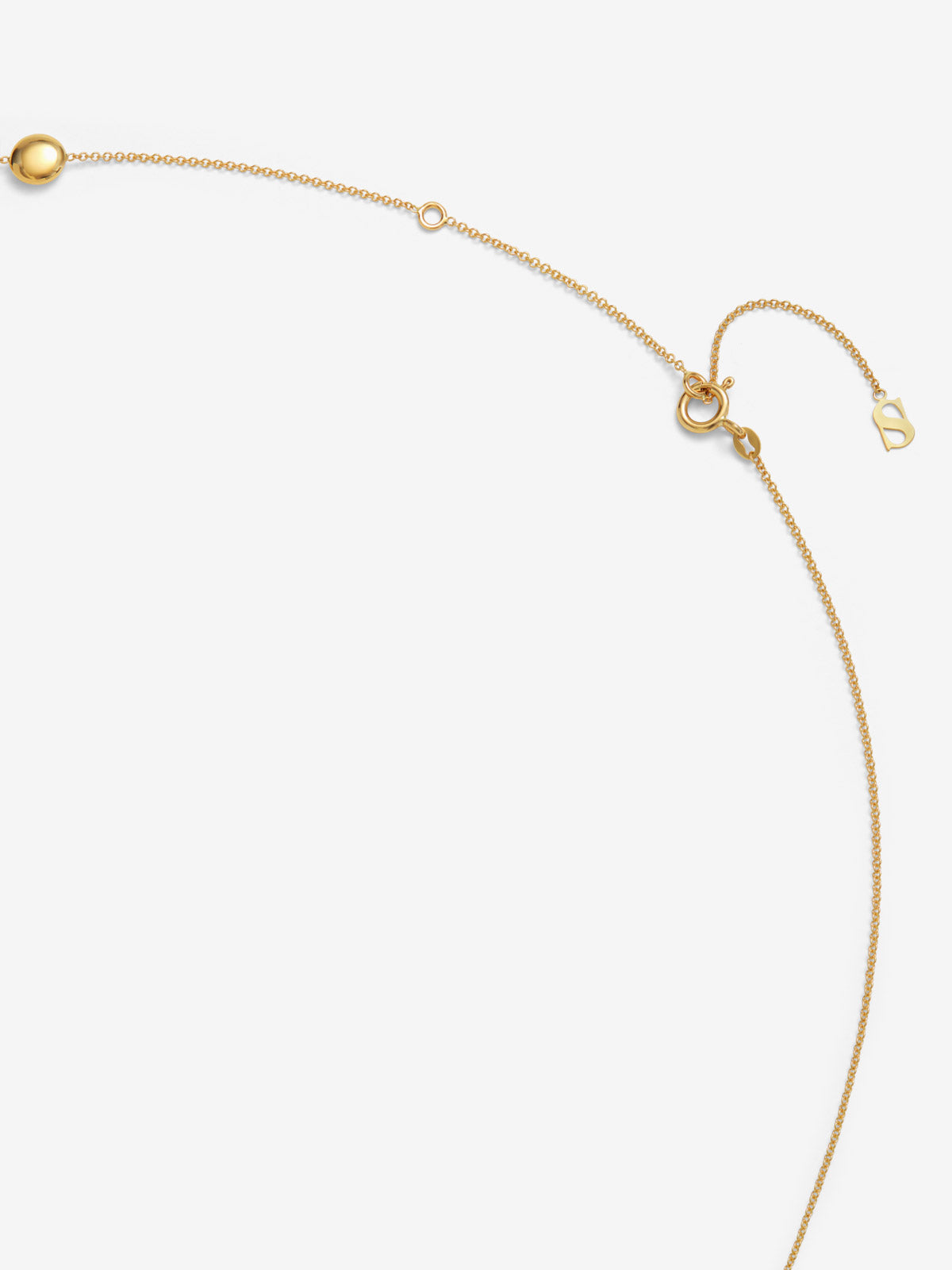Collar de oro amarillo de 18K con 6 diamantes en talla brillante con un total de 0,21 cts y motivos de esferas