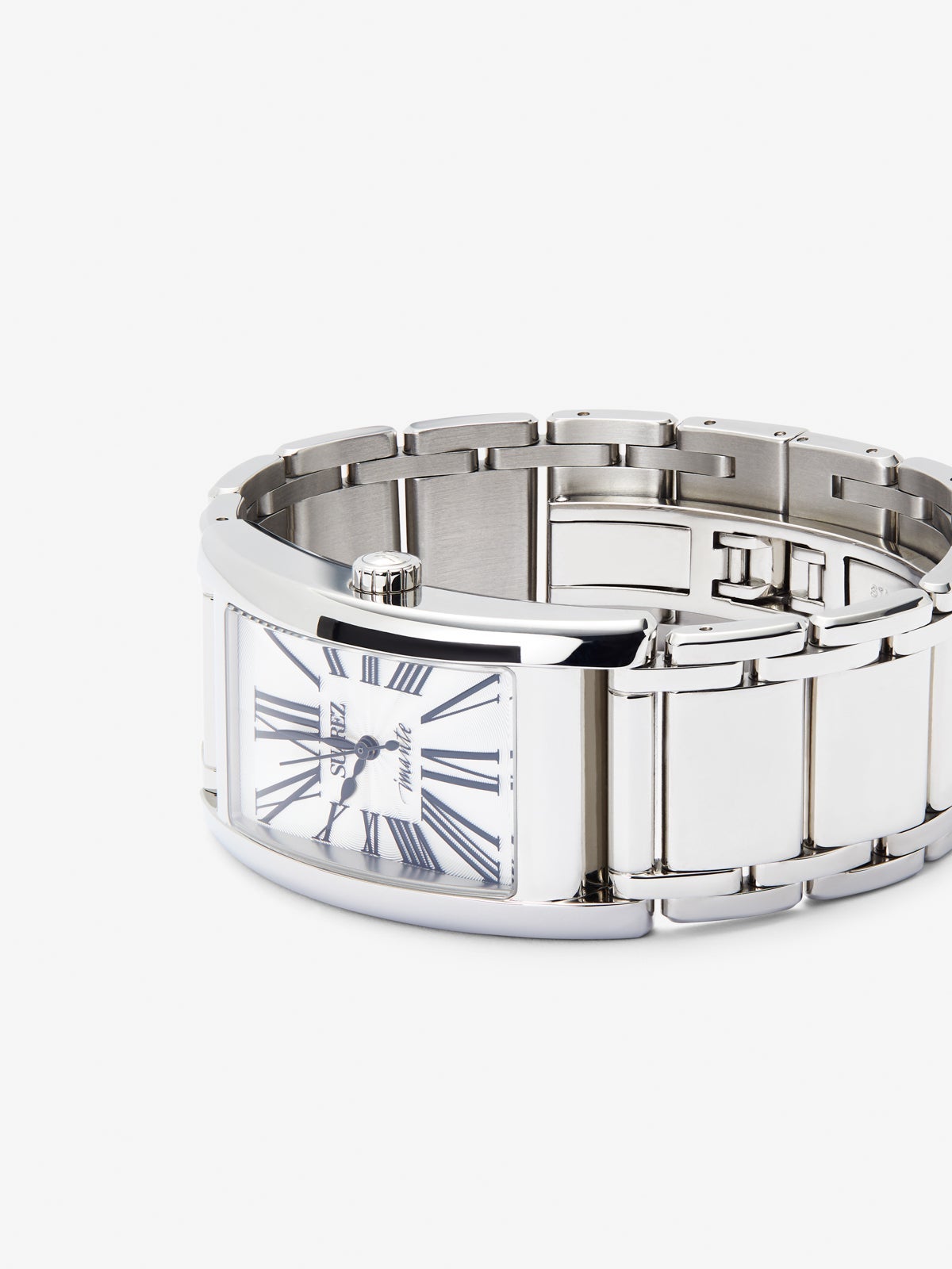 Reloj de acero inoxidable con cristal de zafiro y movimiento de cuarzo