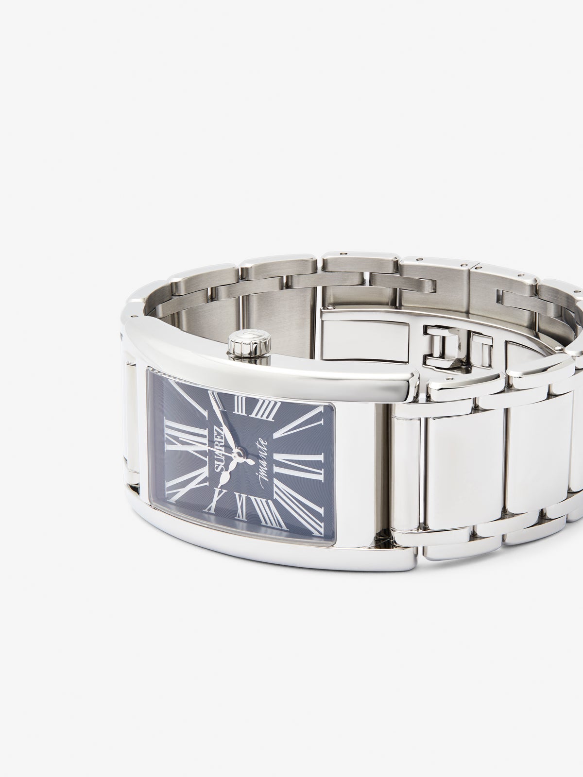 Reloj de acero inoxidable con cristal de zafiro y movimiento de cuarzo