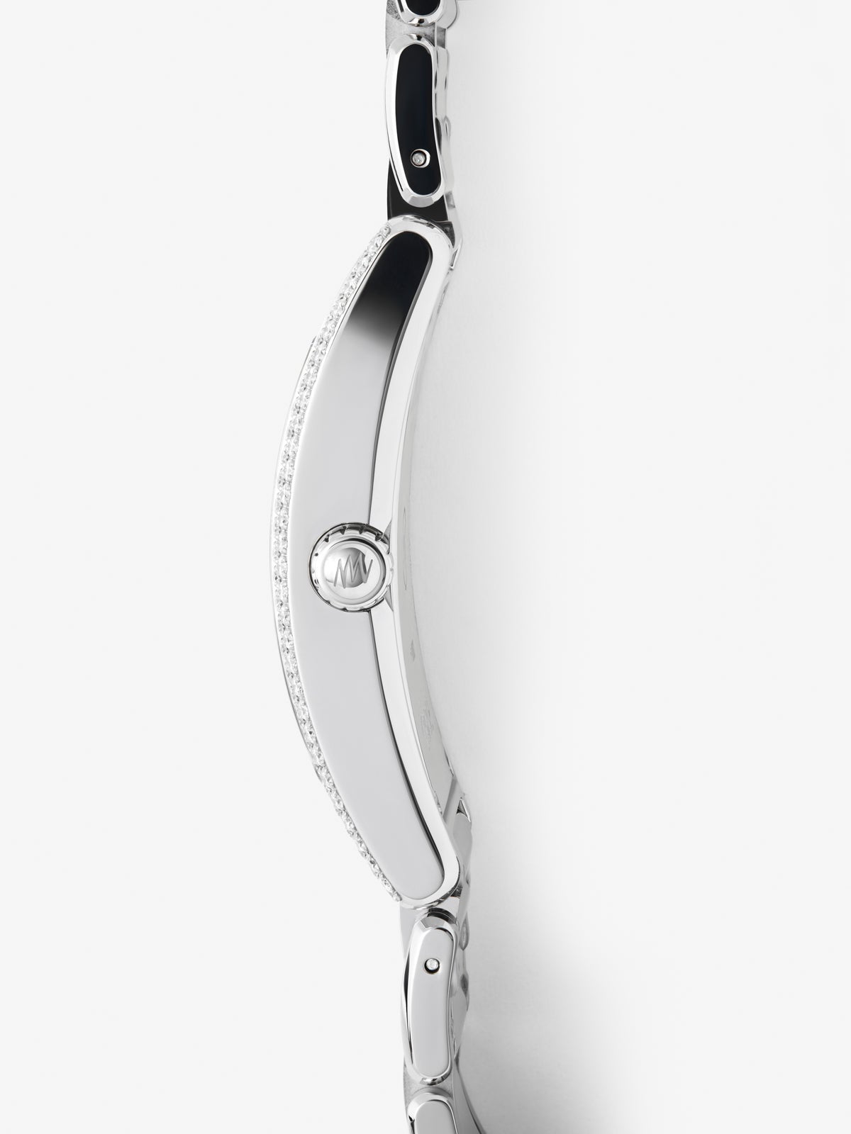 Reloj de acero inoxidable con diamantes blancos en talla brillante, cristal de zafiro y movimiento de cuarzo