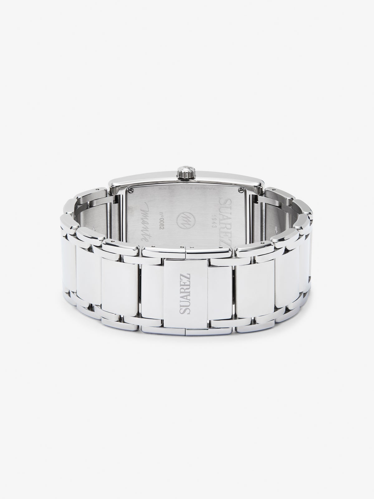 Reloj de acero inoxidable con diamantes blancos en talla brillante, cristal de zafiro y movimiento de cuarzo