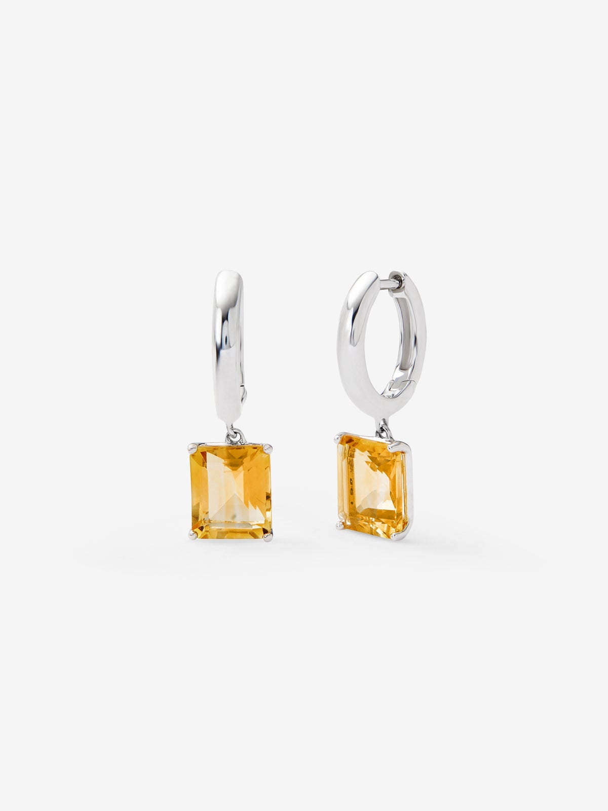 Pendientes de plata con cuarzo citrino octogonal de 4,62 cts