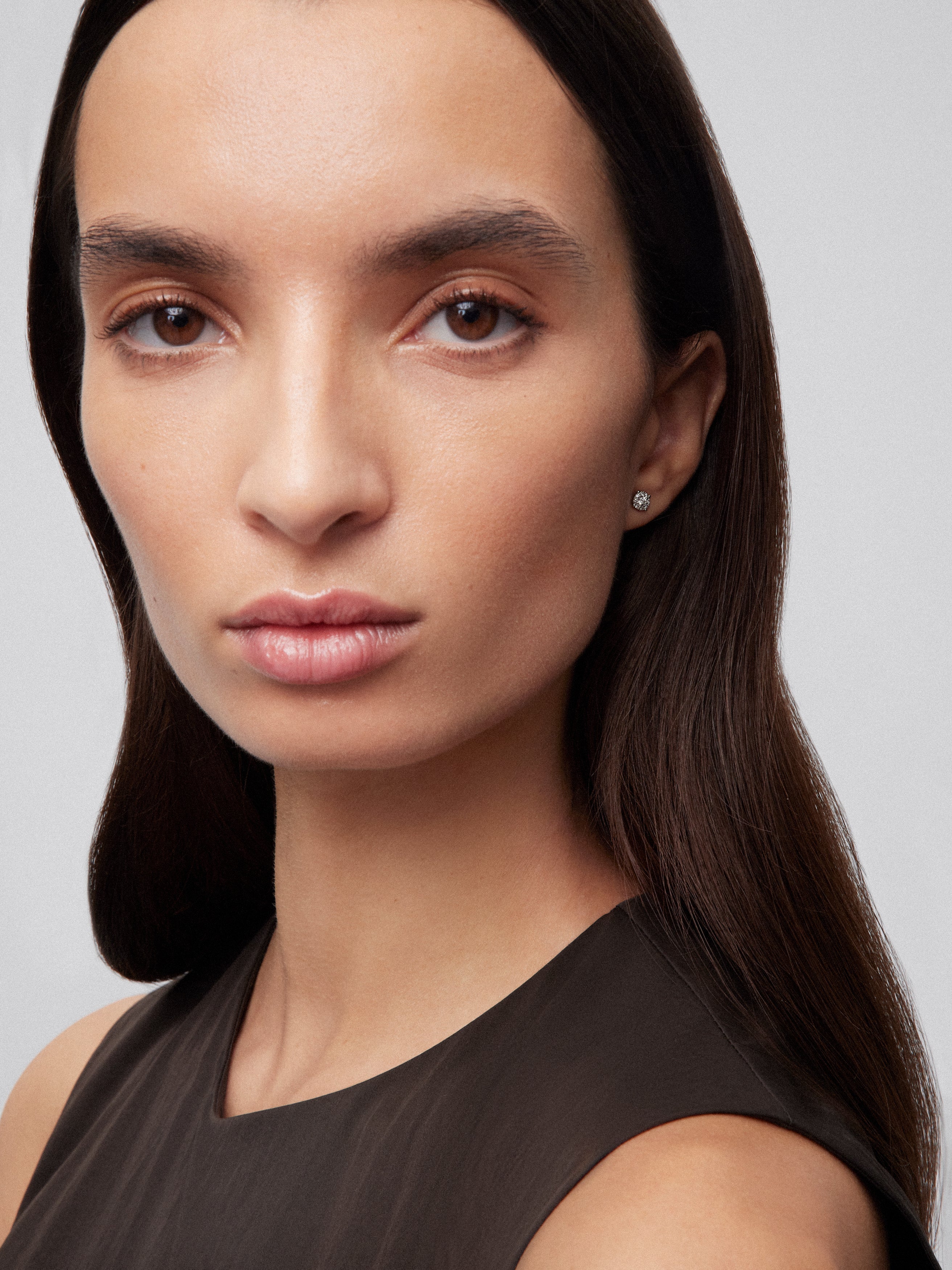 Pendientes de oro blanco de 18kt con diamantes