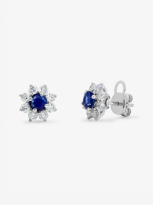 Pendientes con forma de estrella de oro blanco de 18K con 2 zafiros azules en talla brillante y diamantes blancos en talla brillante