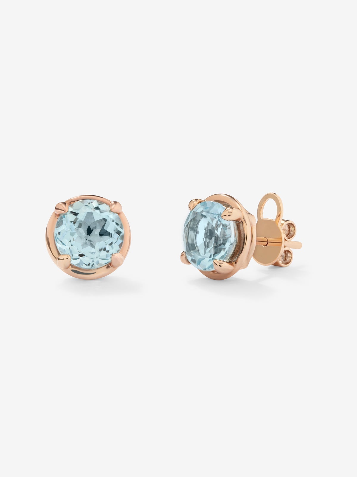 Pendientes de botón de oro rosa de 18K con topacios azul sky