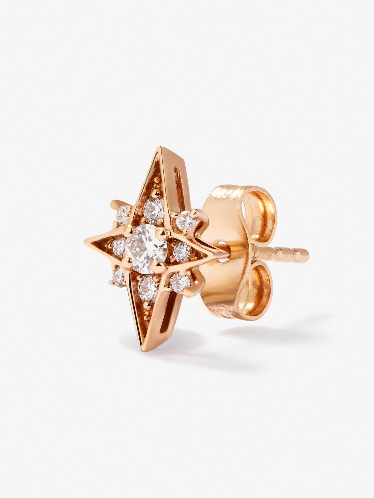 Pendiente individual de oro rosa de 18K con 9 diamantes en talla brillante con un total de 0,09 con forma de estrella