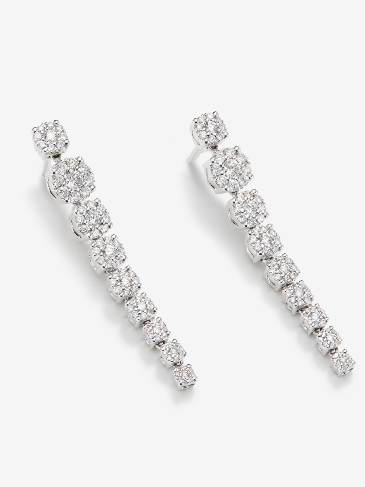 Pendientes de oro blanco de 18K con diamantes blancos en talla brillante de 1,28 cts