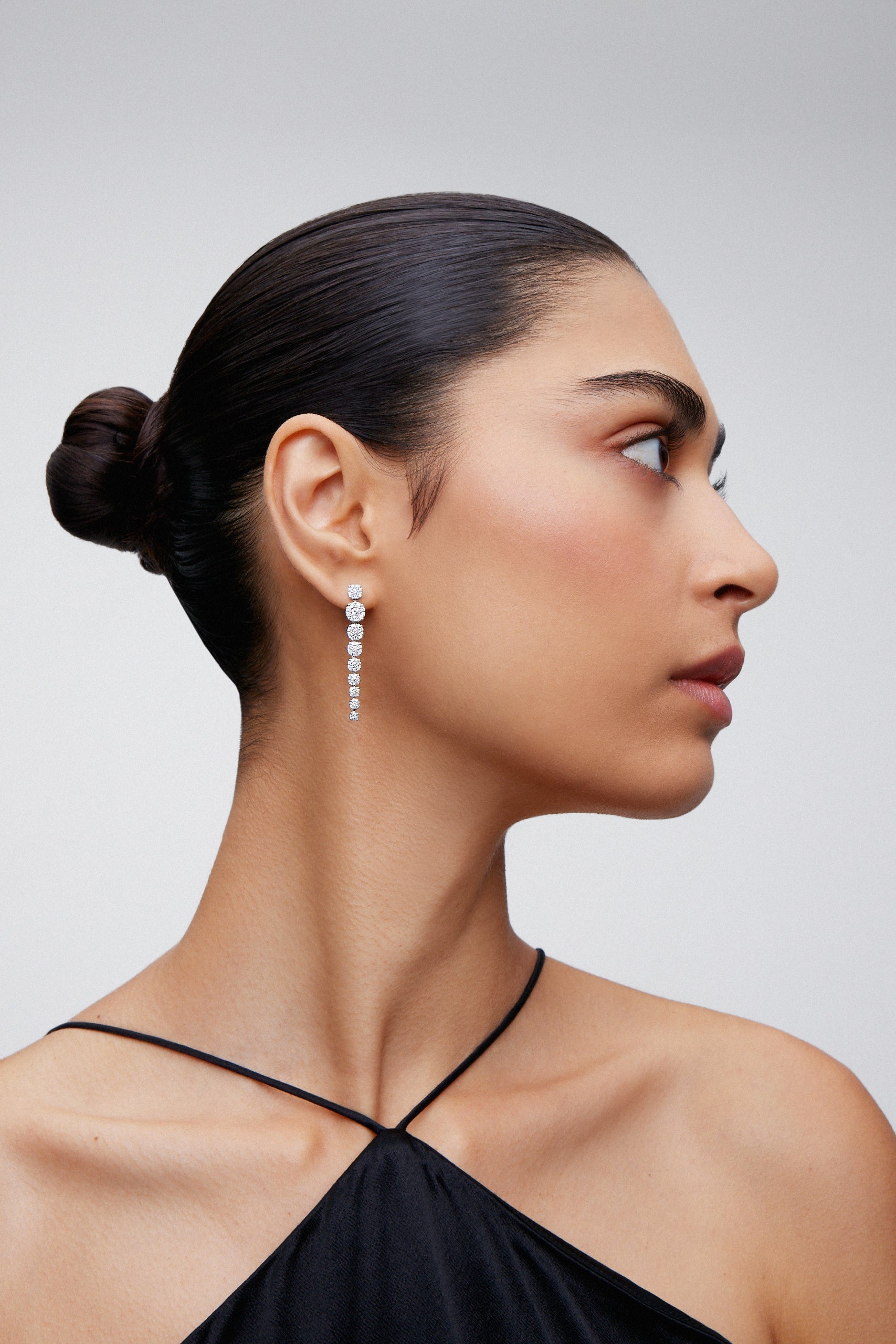 Pendientes de oro blanco de 18K con diamantes blancos en talla brillante de 1,28 cts
