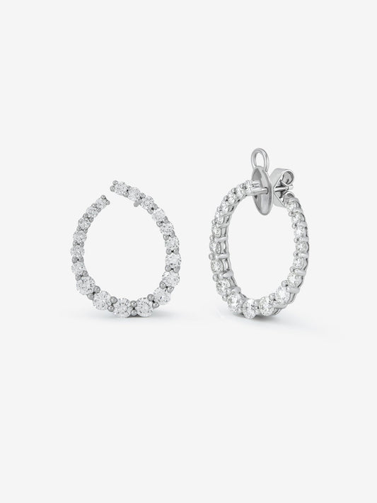Pendientes de aro abiertos de oro blanco de 18K con diamantes blancos en talla brillante de 3,1 cts