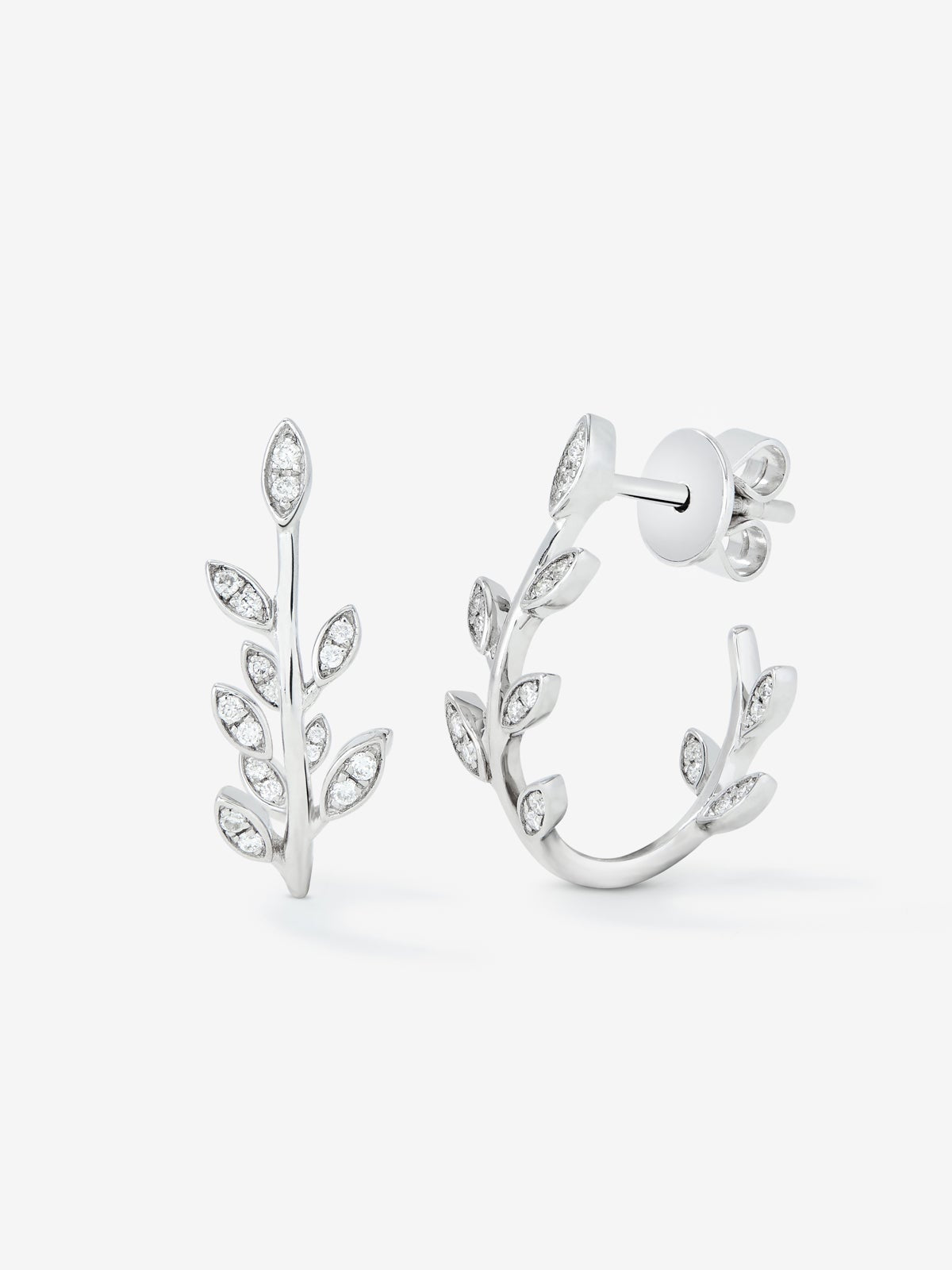 Pendientes de oro blanco de 18K con 36 diamantes en talla brillante con un total de 0,16 cts