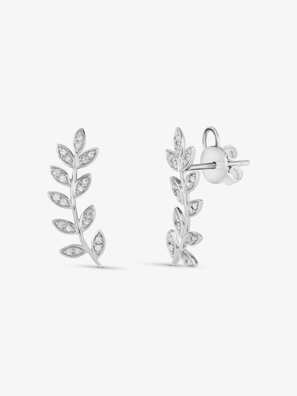 Pendientes trepadores de oro blanco de 18K con diamantes en talla brillante de 0,16 cts
