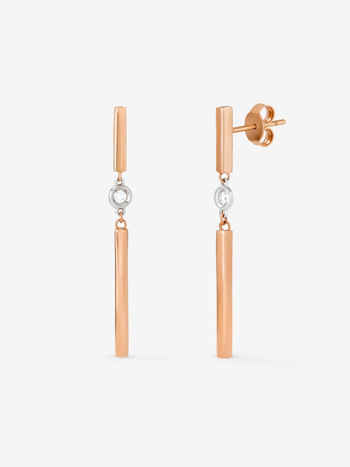 Pendientes largos de barras de oro rosa de 18K con diamantes