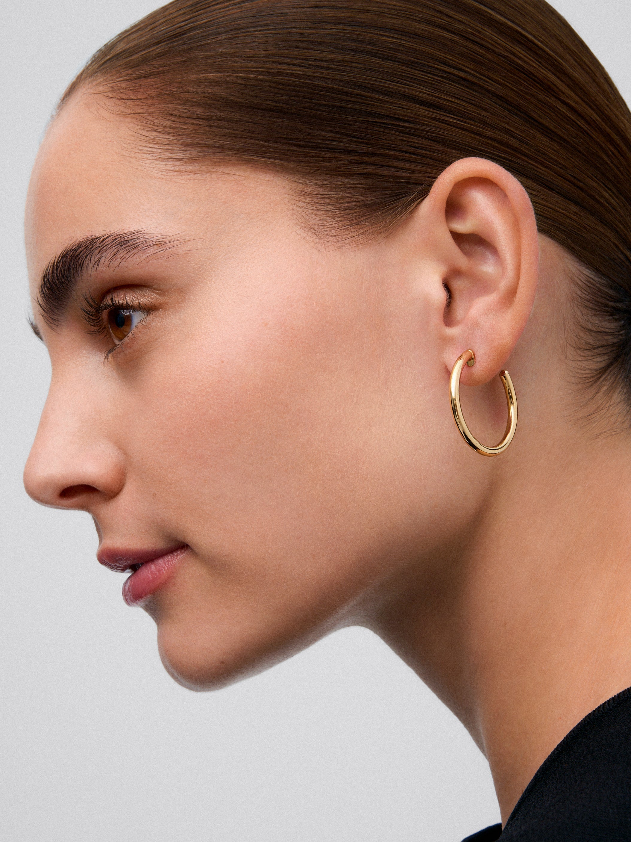 Pendientes de aro de oro amarillo de 18K de 31,5 mm
