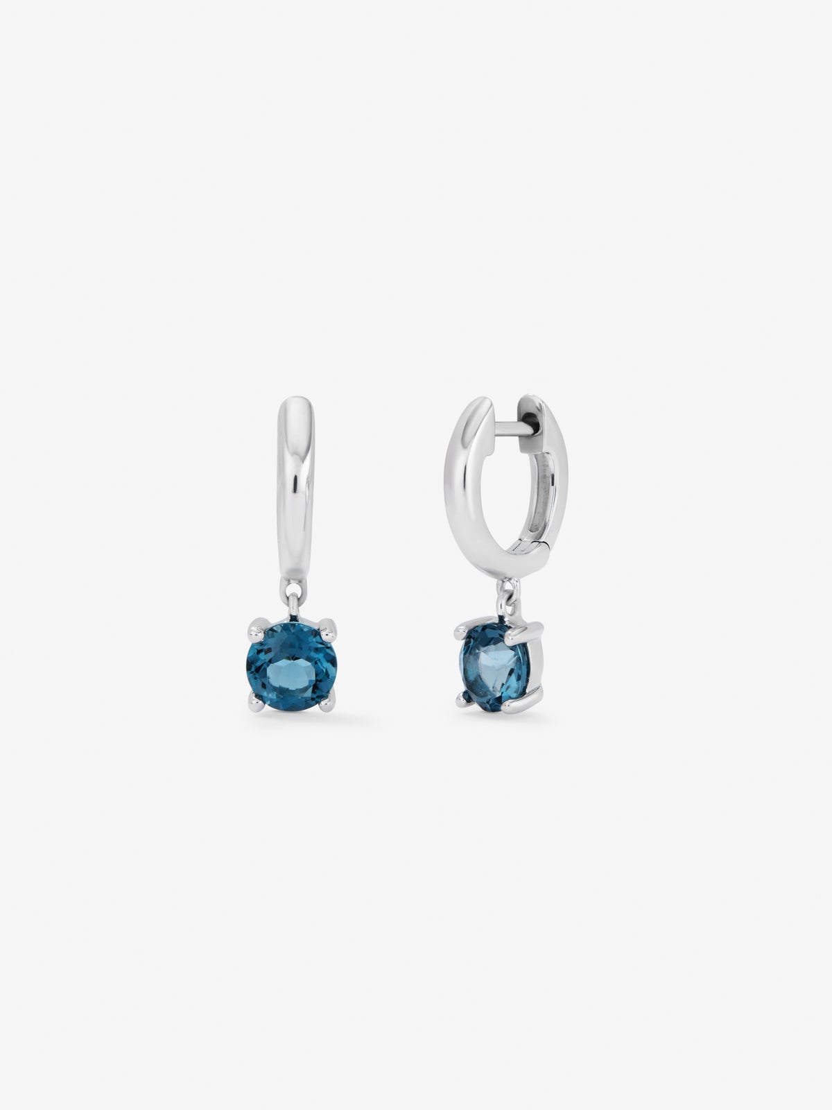 Pendientes de plata 925 con topacios azul london en talla brillante de 1,4 cts