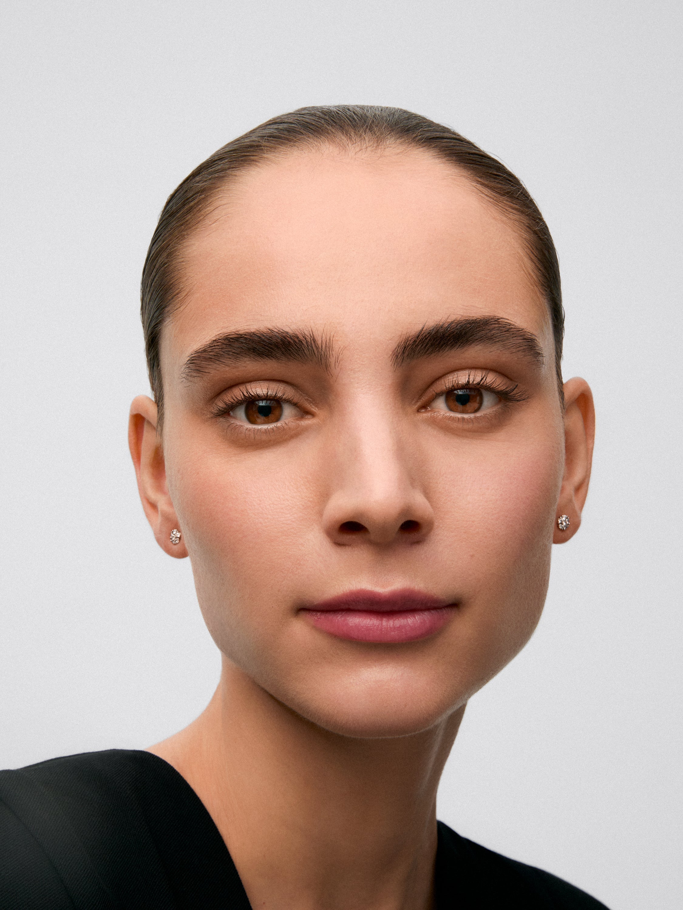 Pendientes de oro blanco de 18kt con diamantes