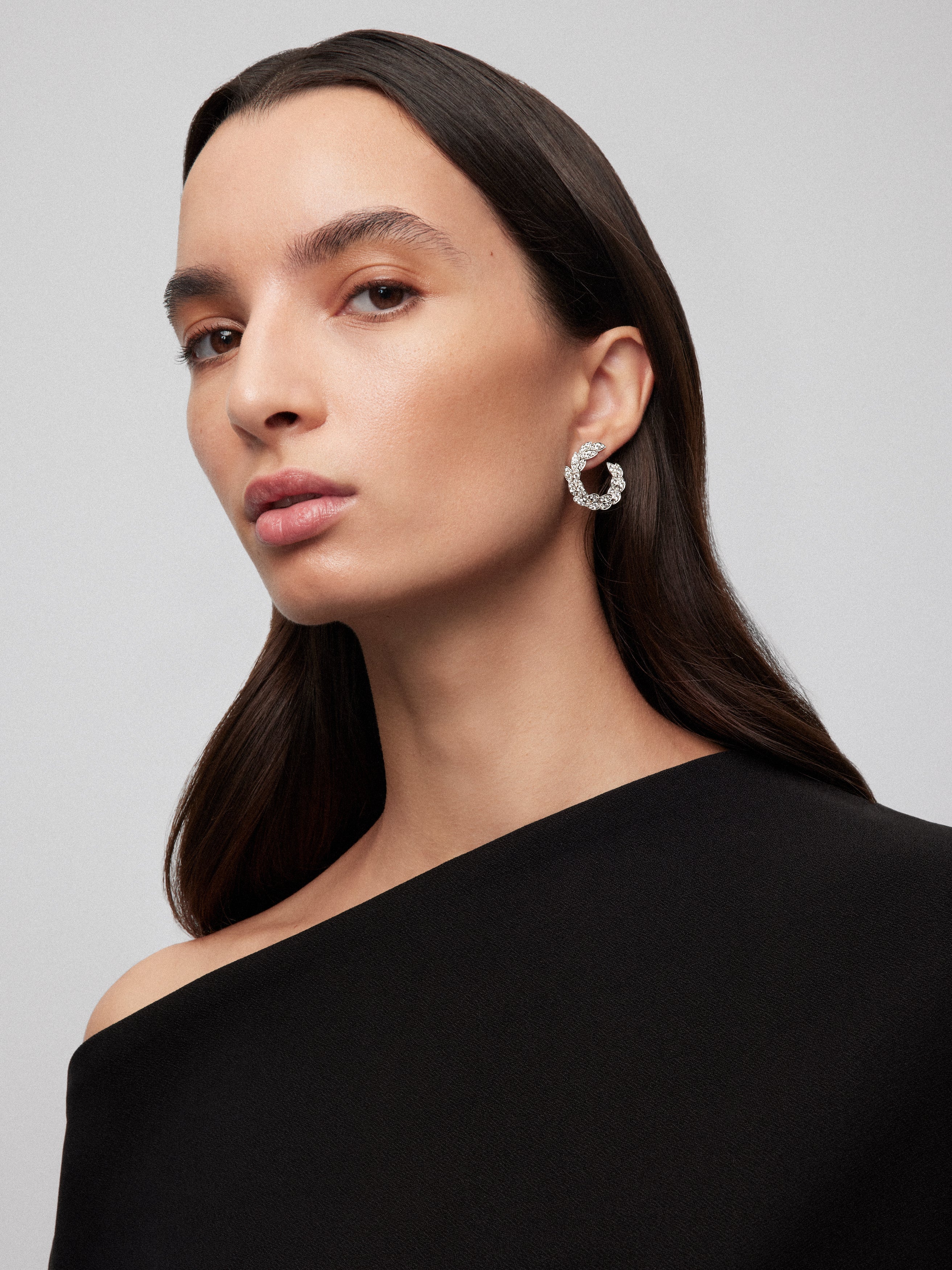 Pendientes de oro blanco de 18kt con diamantes