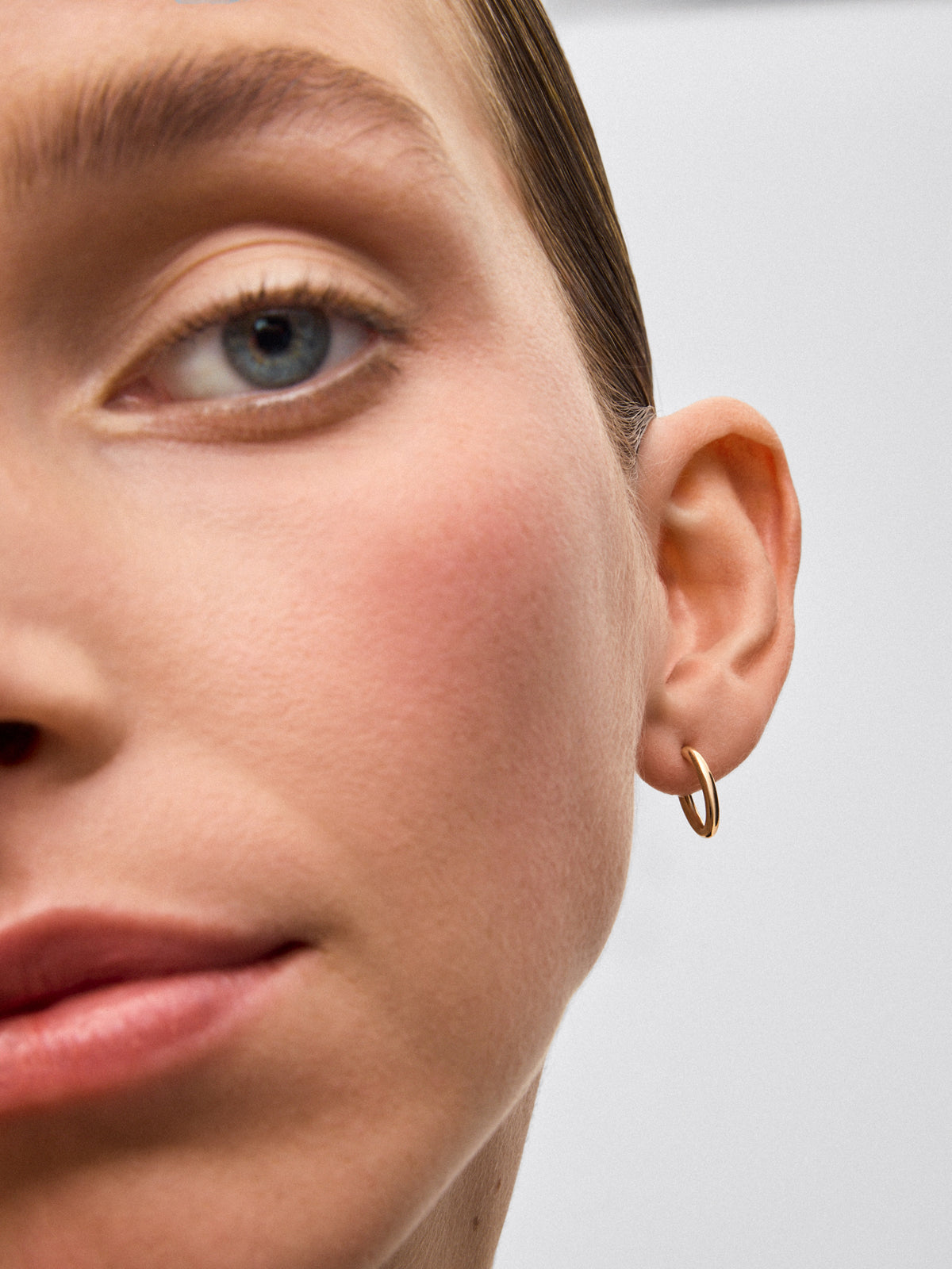 18K Yellow Gold 11mm Hoop Earrings
