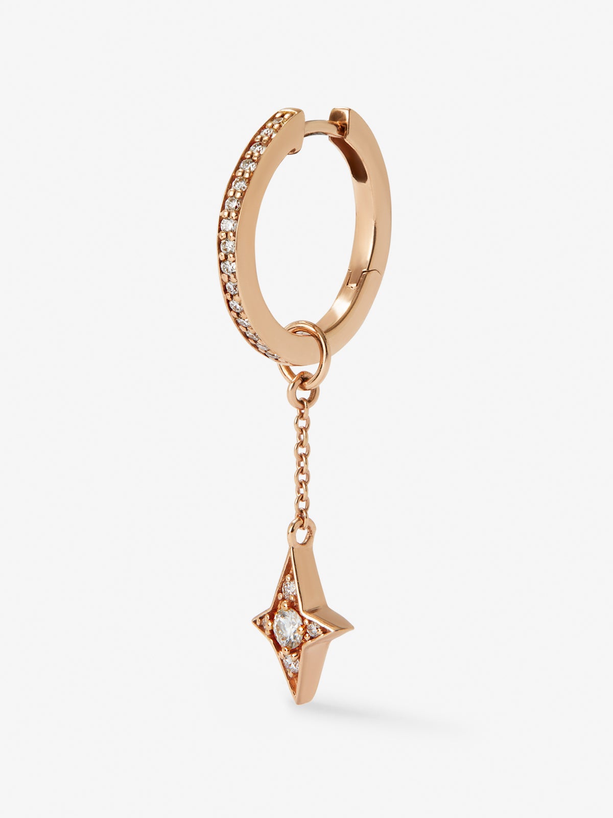 Pendiente individual de oro rosa de 18K con 20 diamantes en talla brillante con un total de 0,13 cts