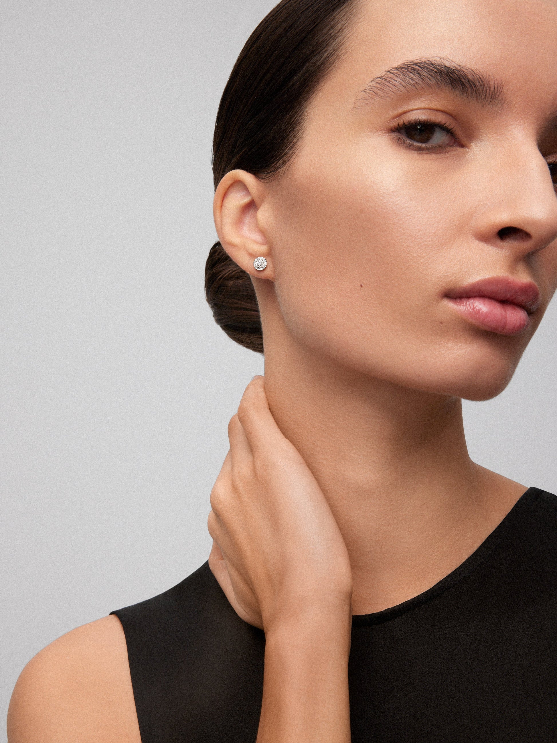 Pendientes de oro blanco de 18kt con diamantes