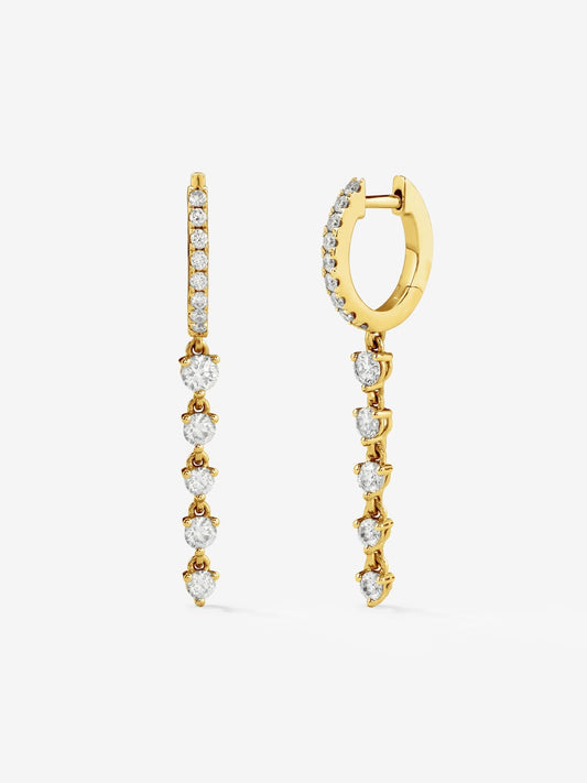 Pendientes de oro amarillo de 18K con 32 diamantes en talla brillante con un total de 1,09 cts