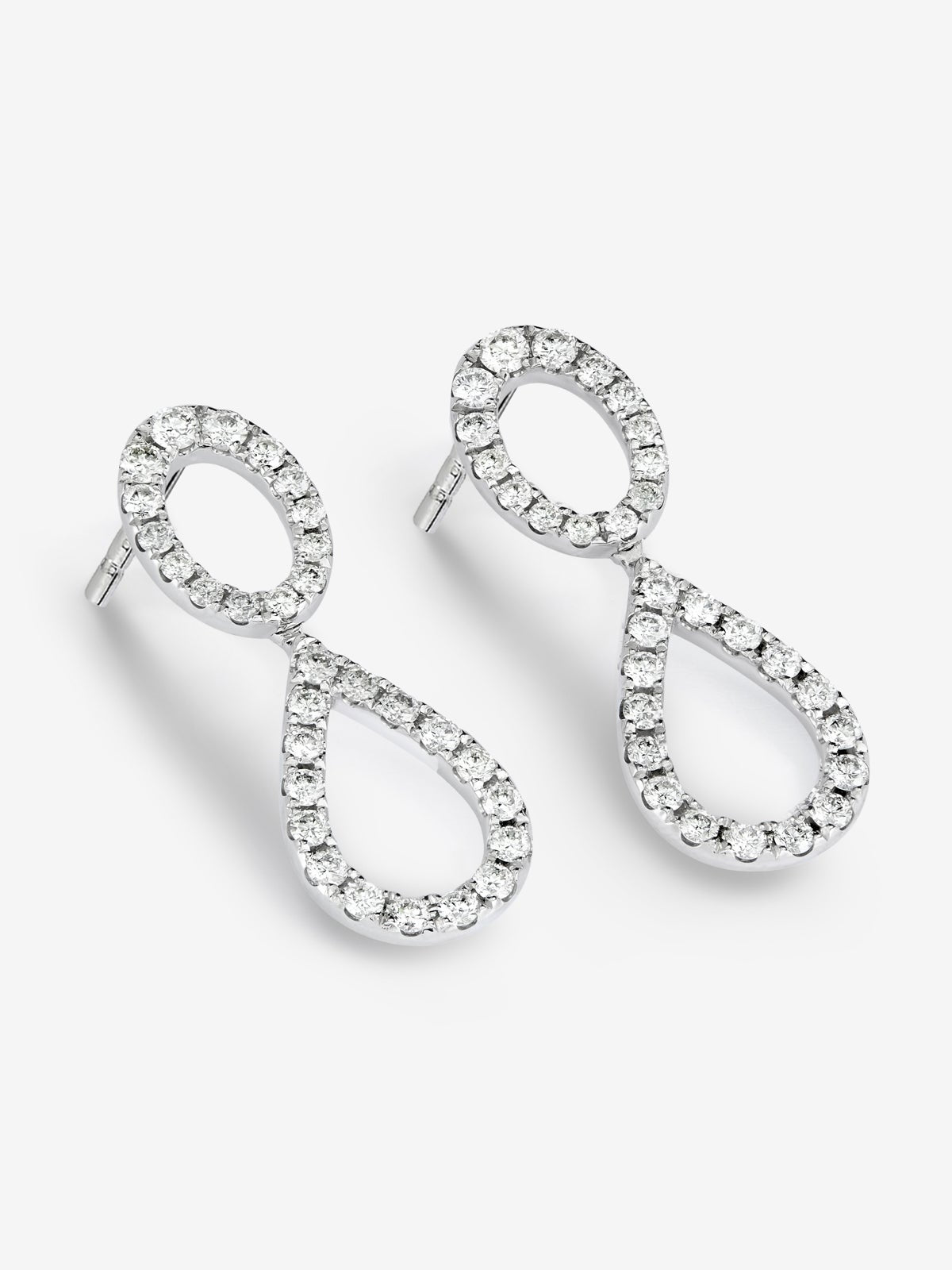 Pendientes de aro doble ovalados de oro blanco de 18kt con diamantes