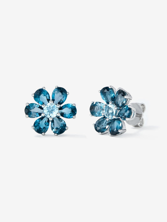 Pendientes de plata 925 con 2 topacios azul london en talla brillante con un total de 0,22 cts y 12 topacios azul swiss en talla pera con un total de 3,6 cts