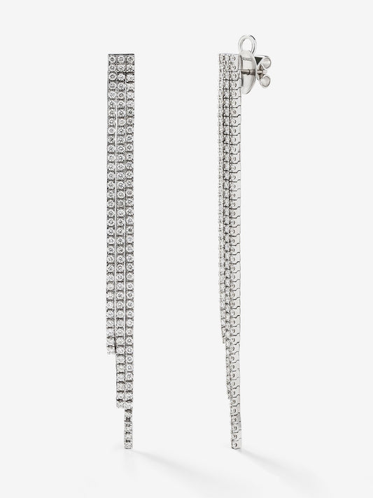 Pendientes de aro de oro blanco de 18K con 232 diamantes en talla brillante con un total de 4,06 cts