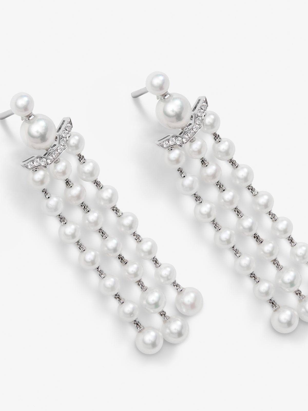 Pendientes de oro blanco con diamantes y perla Akoya